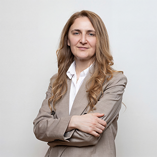 ნინო ნიაური